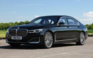 BMW 745Le xDrive 2019 года (UK)